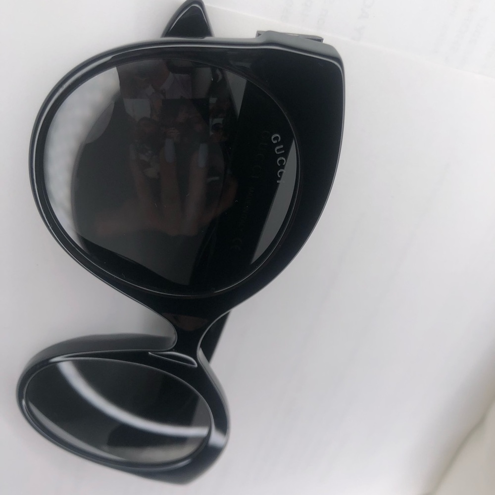 BRAND NEW GUCCI SUNGLASSES